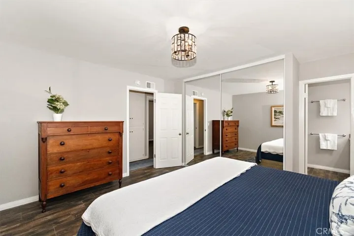 Primary Bedroom_3