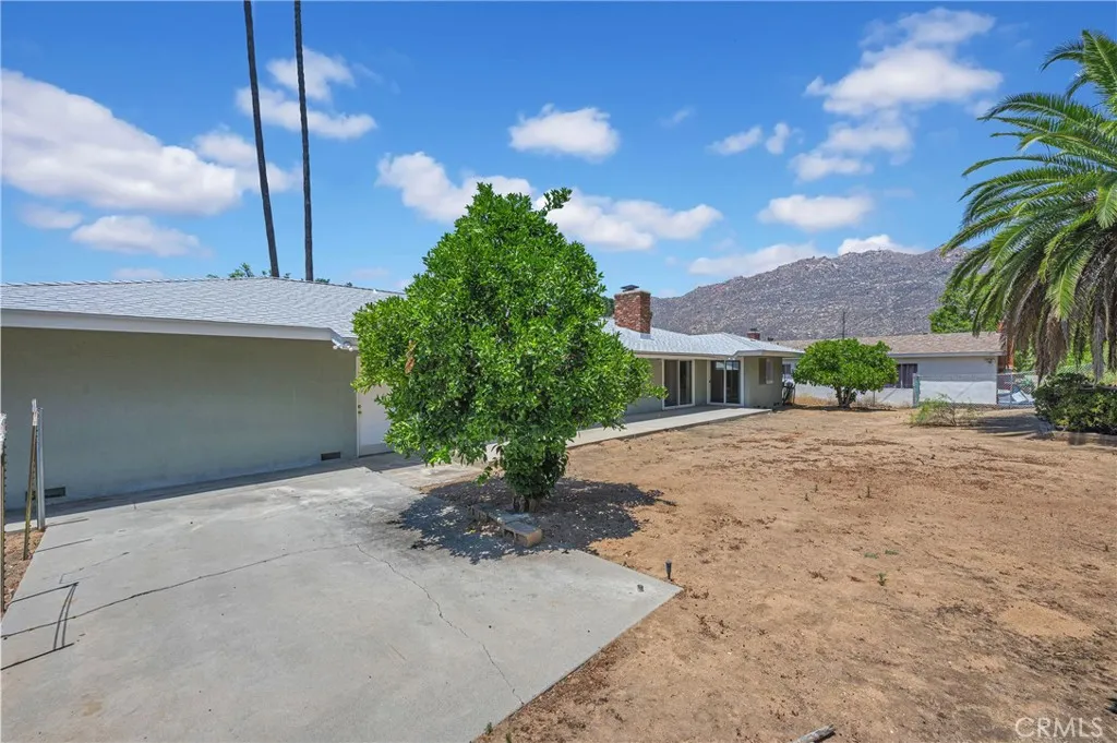 20468 College Boulevard, Riverside, California 92507 home-pic-32