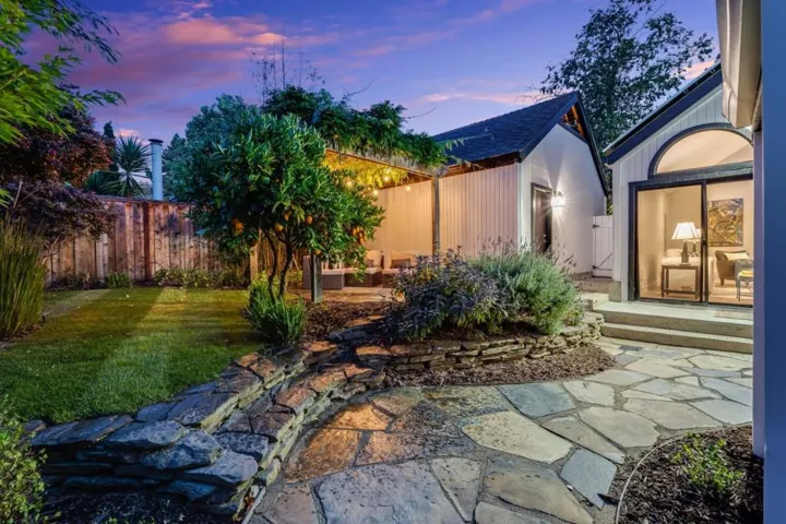 148 Promethean Way, Mountain View, California 94043