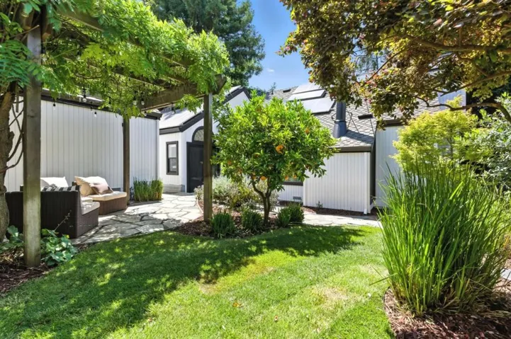 148 Promethean Way, Mountain View, California 94043