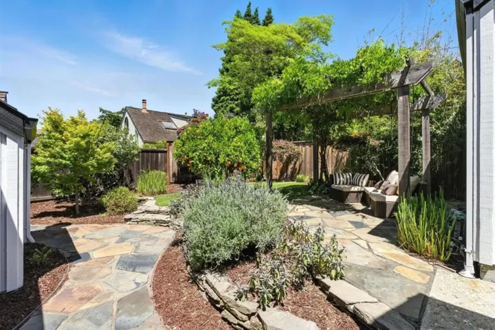 148 Promethean Way, Mountain View, California 94043