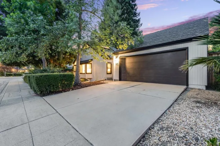 148 Promethean Way, Mountain View, California 94043