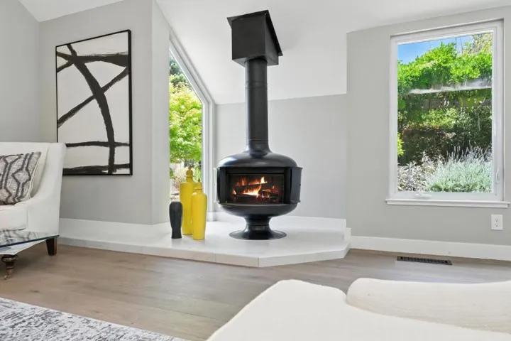 148 Promethean Way, Mountain View, California 94043