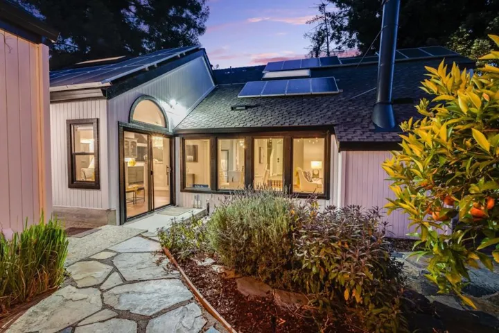 148 Promethean Way, Mountain View, California 94043