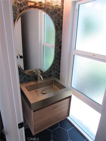 28011 Indian Rock Drive, Rancho Palos Verdes, California 90275
