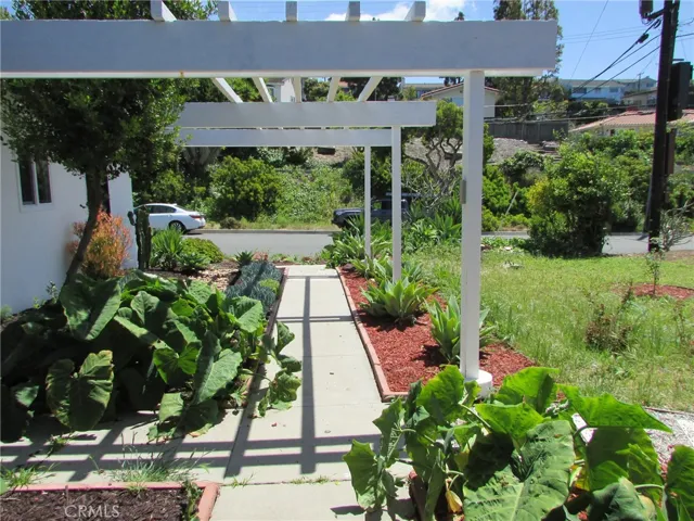 28011 Indian Rock Drive, Rancho Palos Verdes, California 90275