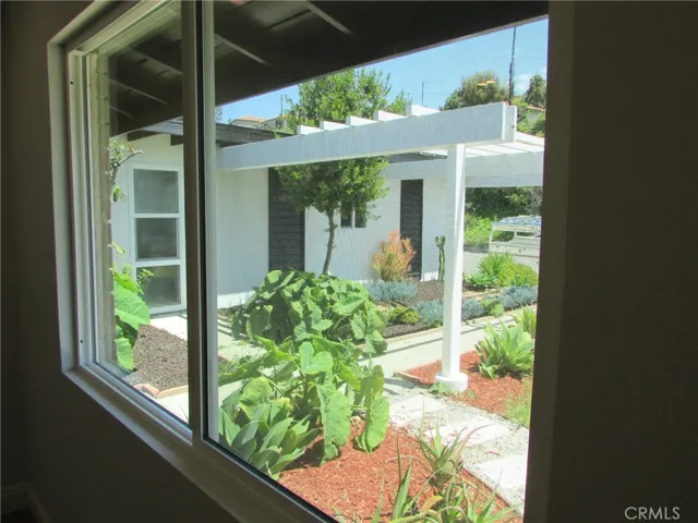 28011 Indian Rock Drive, Rancho Palos Verdes, California 90275