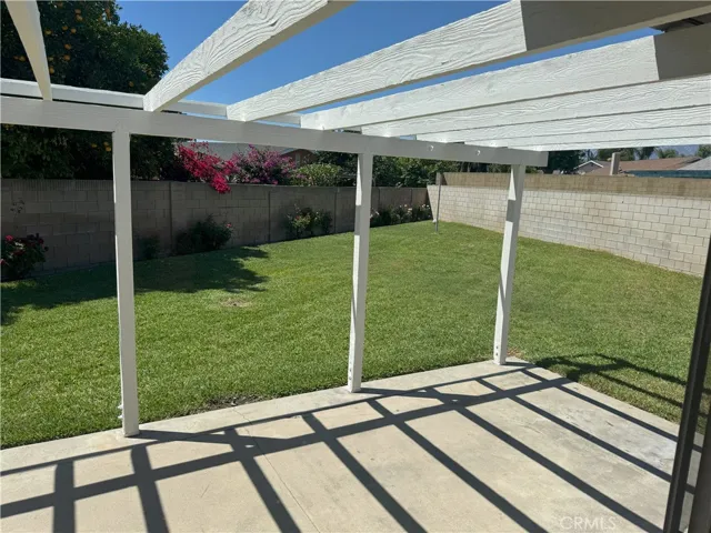 Patio /​​‌​​​​‌​​‌‌​​‌​​​‌‌​​​‌​​‌‌​​‌‌​​‌‌​​​​ Yard