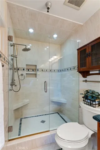 Another View of Bathroom 2 (En Suite)