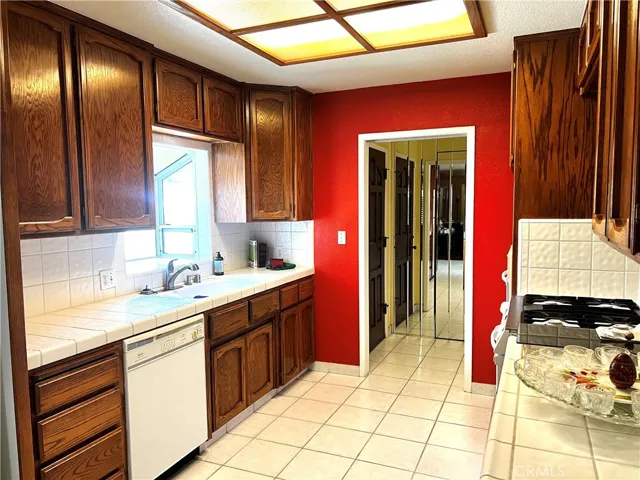 2819 Tenaya Drive, Merced, California 95340