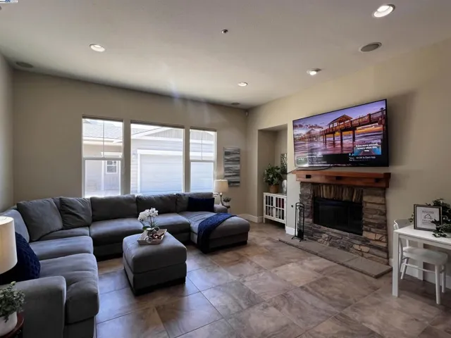 2344 Treadwell St, Livermore, California 94550