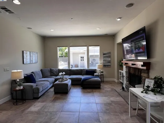 2344 Treadwell St, Livermore, California 94550