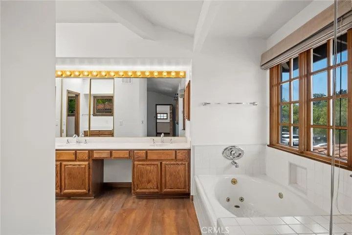 21 W Malaga Place, Manhattan Beach, California 90266