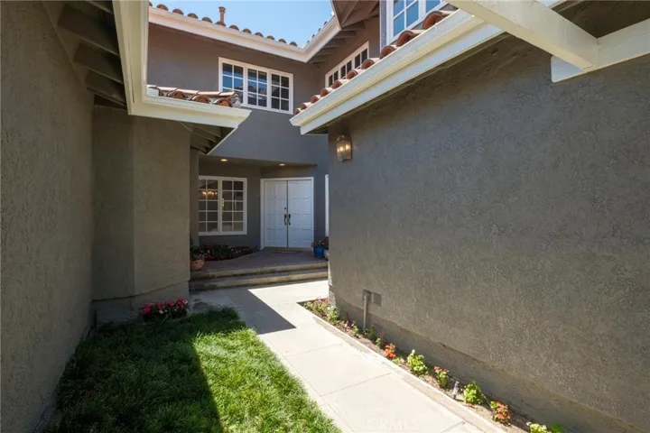 21 W Malaga Place, Manhattan Beach, California 90266