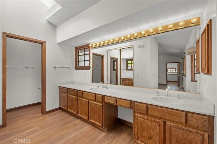 21 W Malaga Place, Manhattan Beach, California 90266
