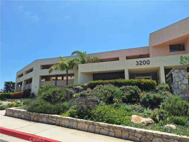 3200 La Rotonda Drive 511, Rancho Palos Verdes, California 90275