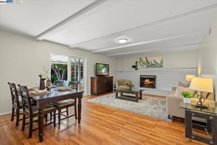 2432 Whitethorne, San Jose, California 95128