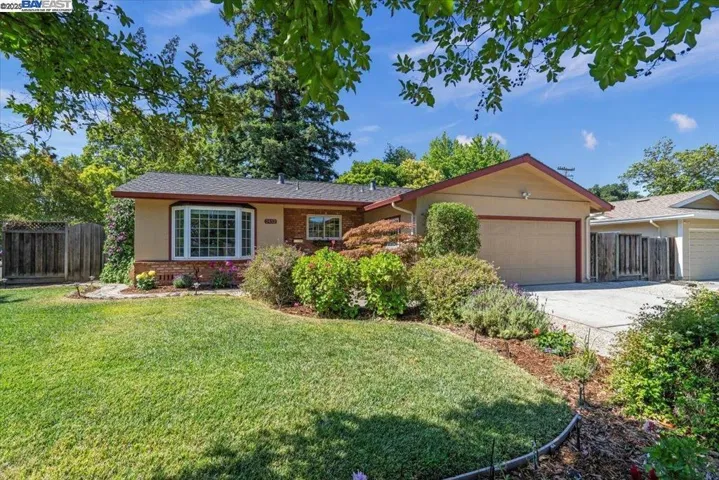 2432 Whitethorne, San Jose, California 95128