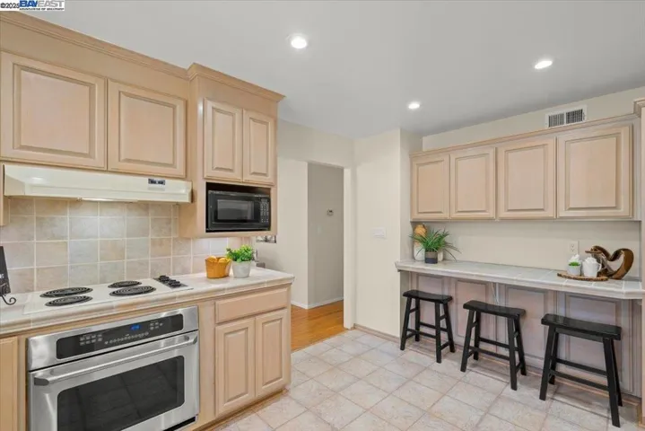 2432 Whitethorne, San Jose, California 95128