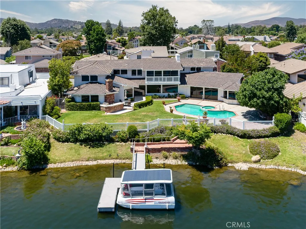 3924 Fairbreeze Circle, Westlake Village, California 91361 home-pic-37