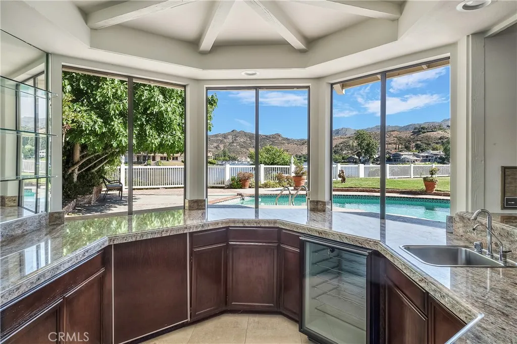 3924 Fairbreeze Circle, Westlake Village, California 91361 home-pic-16