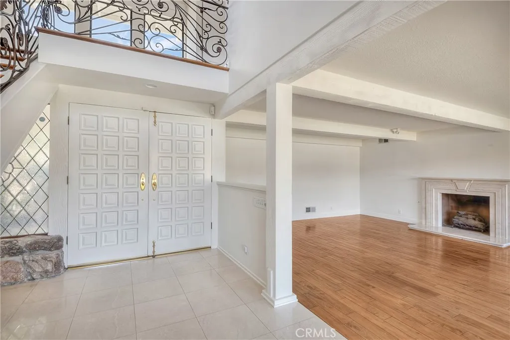3924 Fairbreeze Circle, Westlake Village, California 91361 home-pic-5