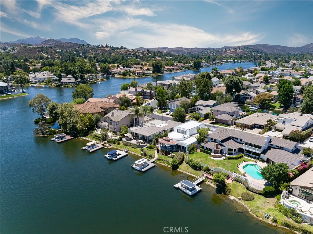 3924 Fairbreeze Circle, Westlake Village, California 91361 home-pic-40