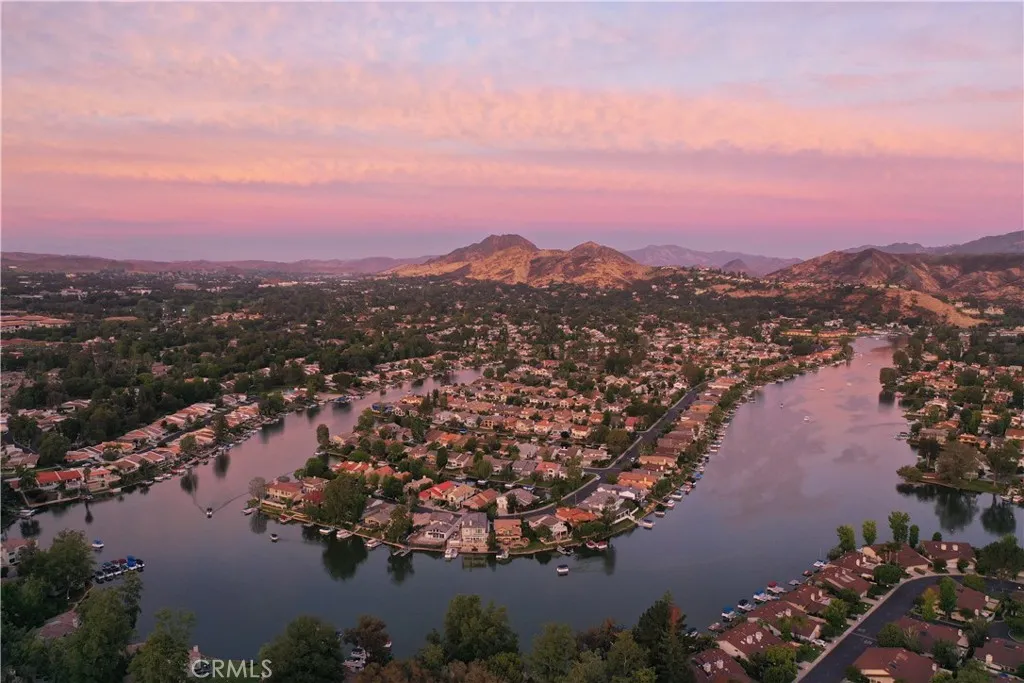 3924 Fairbreeze Circle, Westlake Village, California 91361 home-pic-55