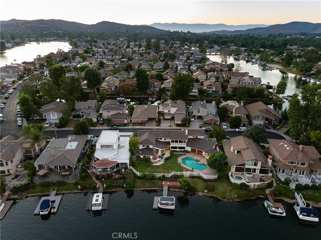 3924 Fairbreeze Circle, Westlake Village, California 91361 home-pic-48