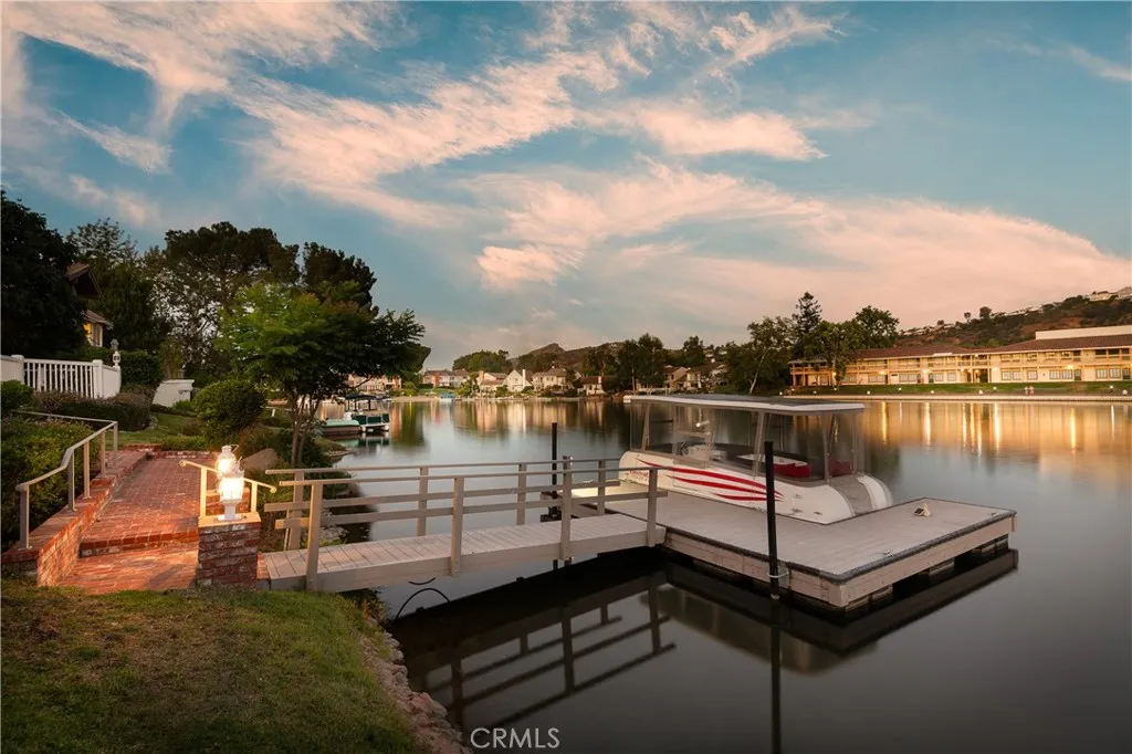 3924 Fairbreeze Circle, Westlake Village, California 91361 home-pic-44