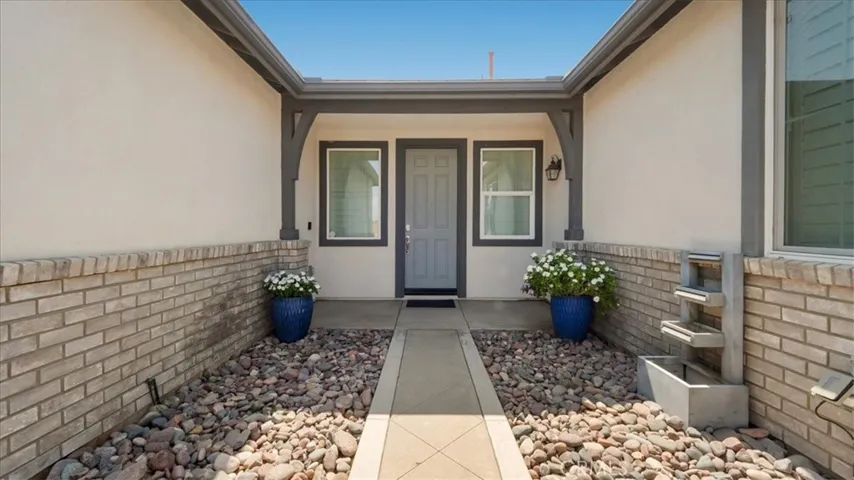 5120 Armendarez Lane, Fontana, California 92336