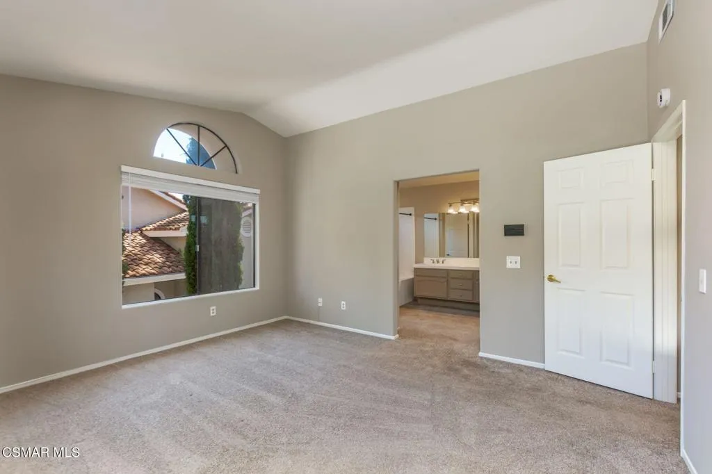 4826 Piedmont Drive, Oak Park, California 91377 home-pic-12
