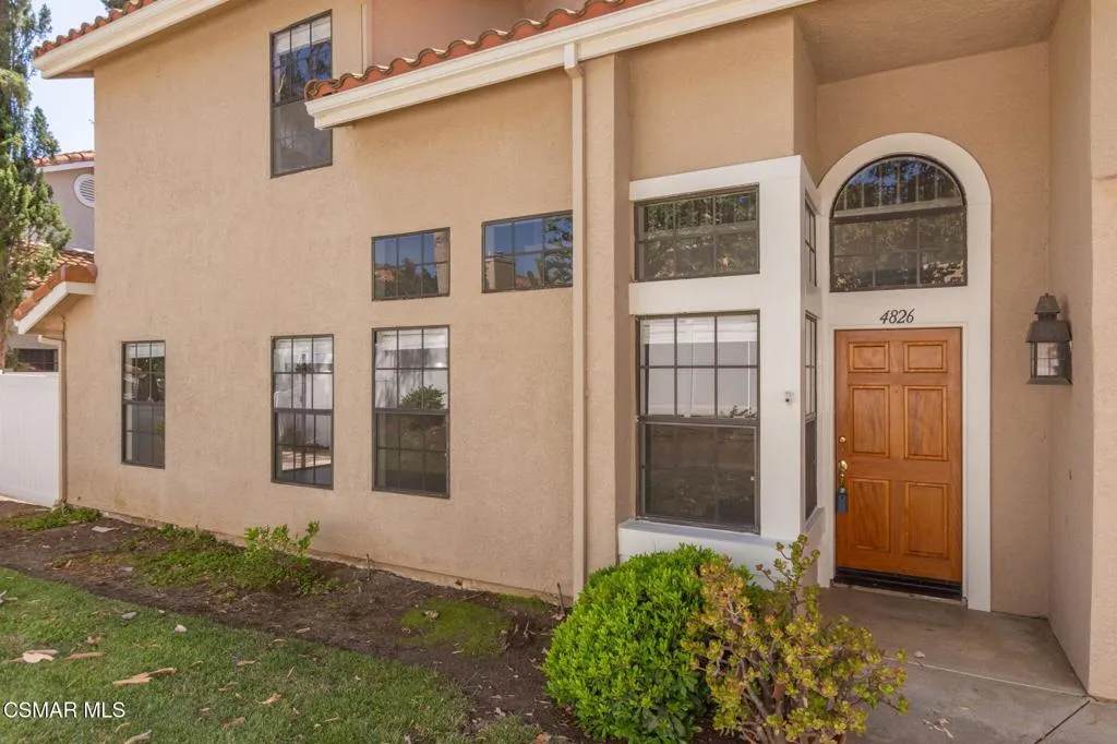 4826 Piedmont Drive, Oak Park, California 91377 home-pic-0