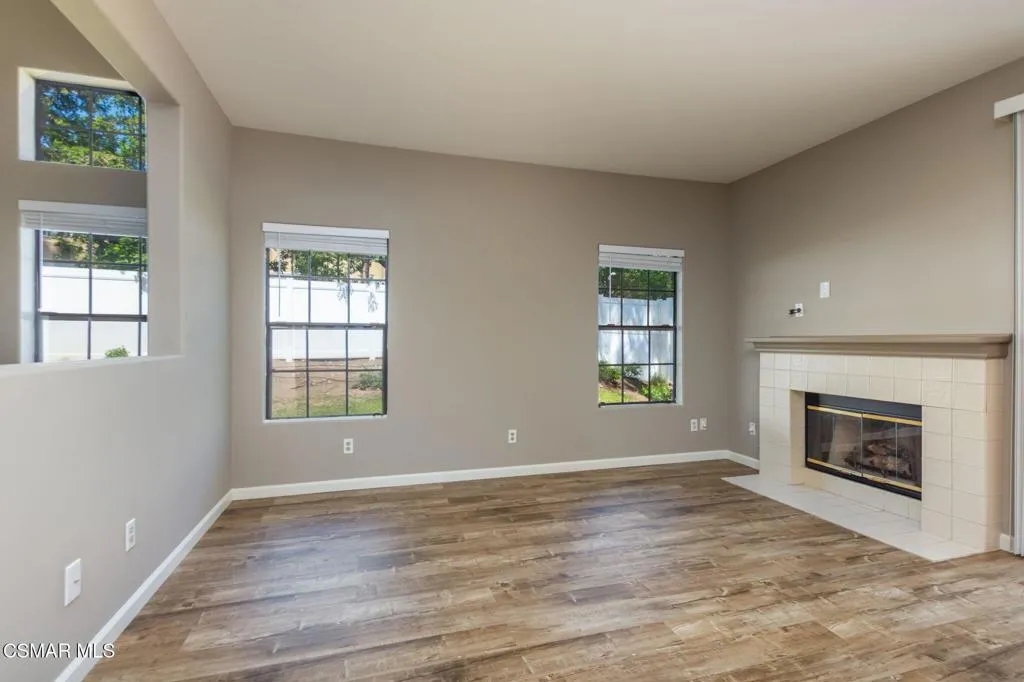 4826 Piedmont Drive, Oak Park, California 91377 home-pic-4