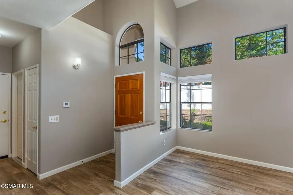 4826 Piedmont Drive, Oak Park, California 91377 home-pic-1