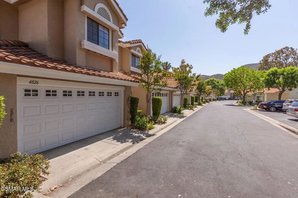 4826 Piedmont Drive, Oak Park, California 91377 home-pic-18
