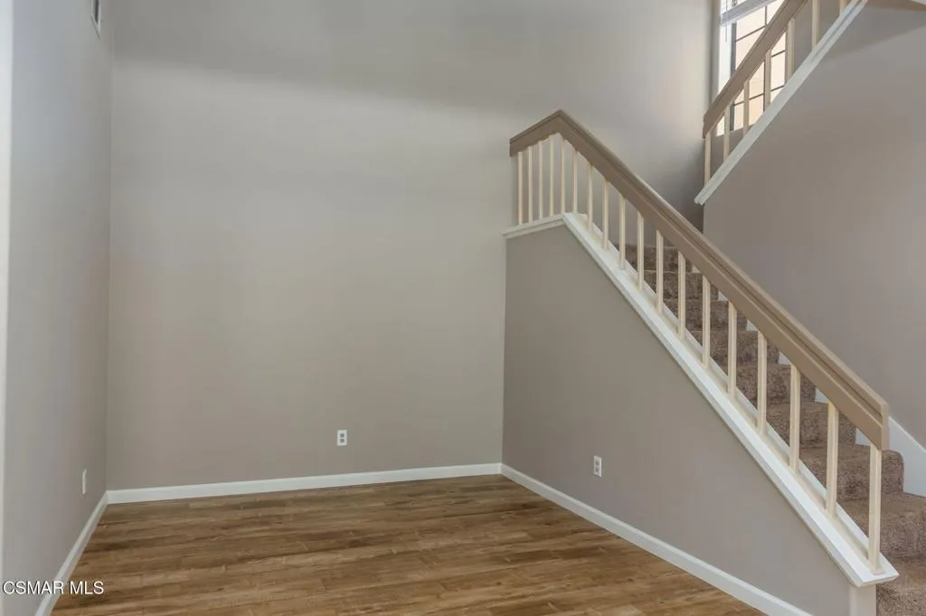 4826 Piedmont Drive, Oak Park, California 91377 home-pic-3