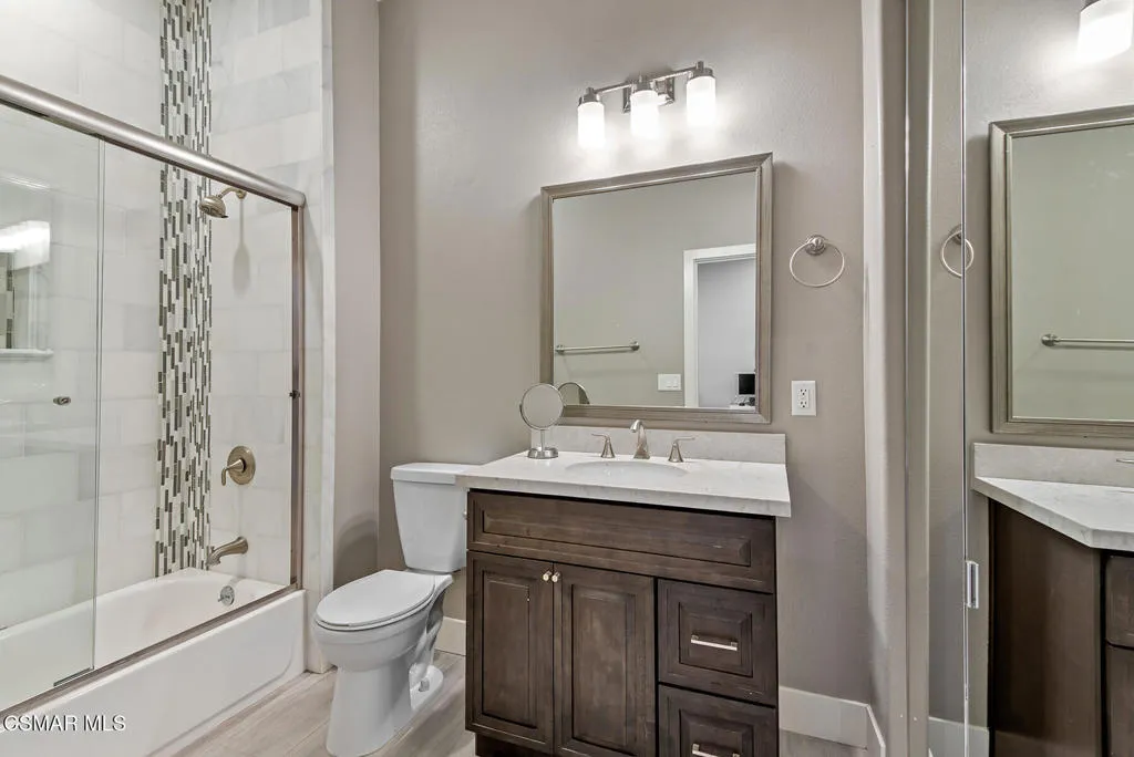 4953 Kilburn Court, Oak Park, California 91377 home-pic-48