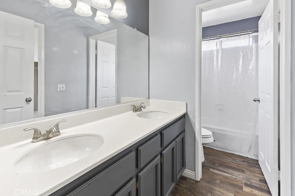 3025 Black Horse Drive, Ontario, California 91761 home-pic-43