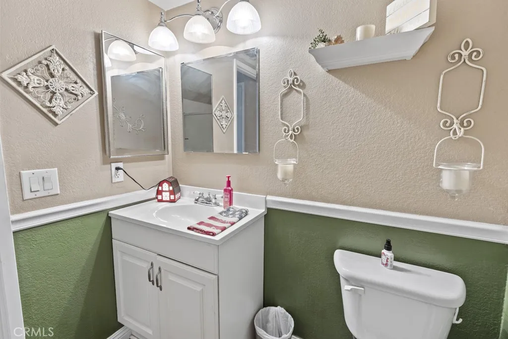 3025 Black Horse Drive, Ontario, California 91761 home-pic-18