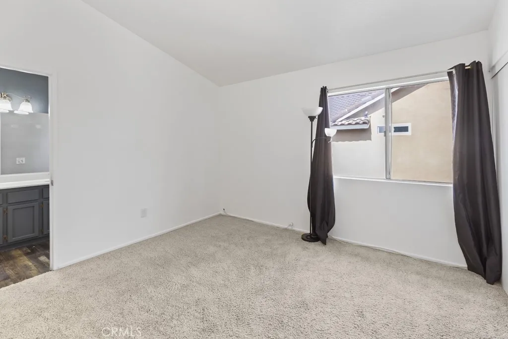3025 Black Horse Drive, Ontario, California 91761 home-pic-36