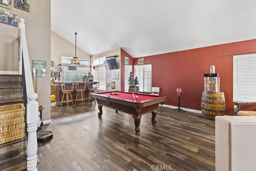 3025 Black Horse Drive, Ontario, California 91761 home-pic-2
