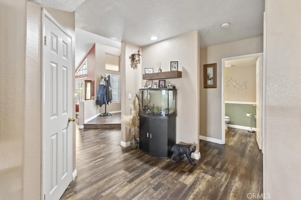 3025 Black Horse Drive, Ontario, California 91761 home-pic-13