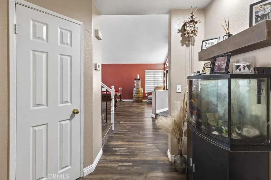 3025 Black Horse Drive, Ontario, California 91761 home-pic-16