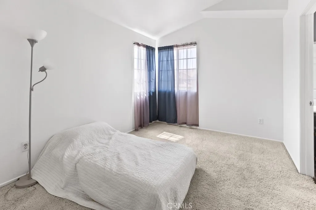 3025 Black Horse Drive, Ontario, California 91761 home-pic-45