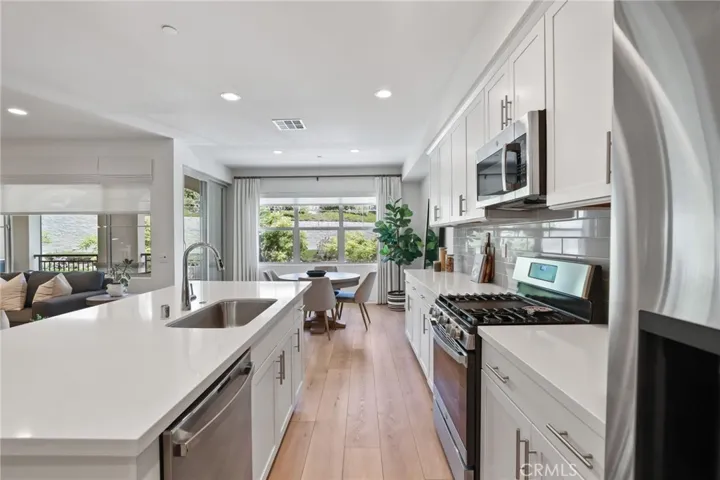 305 Blackrock, Lake Forest, California 92610