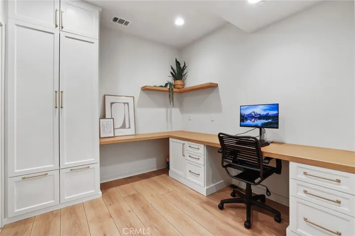 305 Blackrock, Lake Forest, California 92610