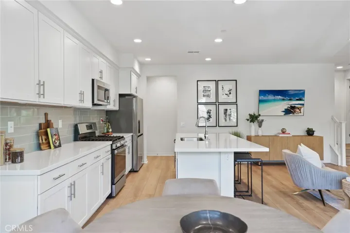 305 Blackrock, Lake Forest, California 92610