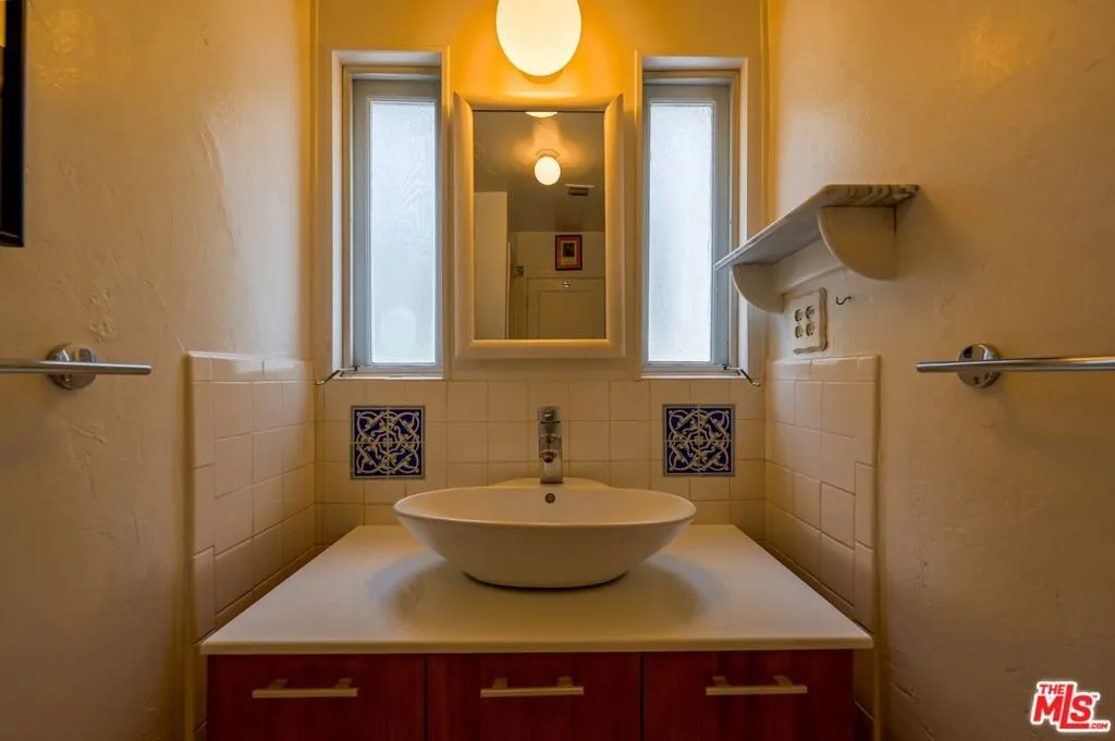 8410 Kirkwood Drive, Los Angeles, California 90046 home-pic-13