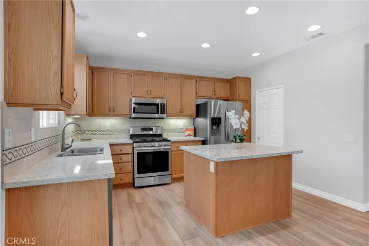 38209 Talavera Court, Murrieta, California 92563